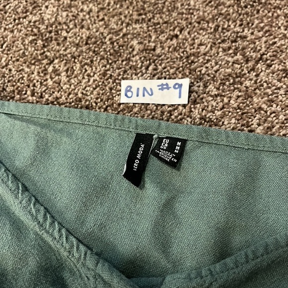 2/$20 Vero Moda medium off-the-shoulder top - Picture 4 of 4